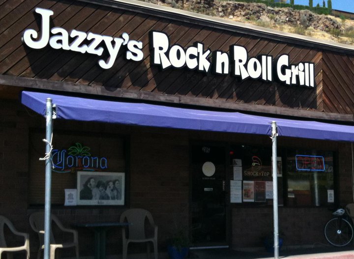 37714_112461275471664_5326643_n